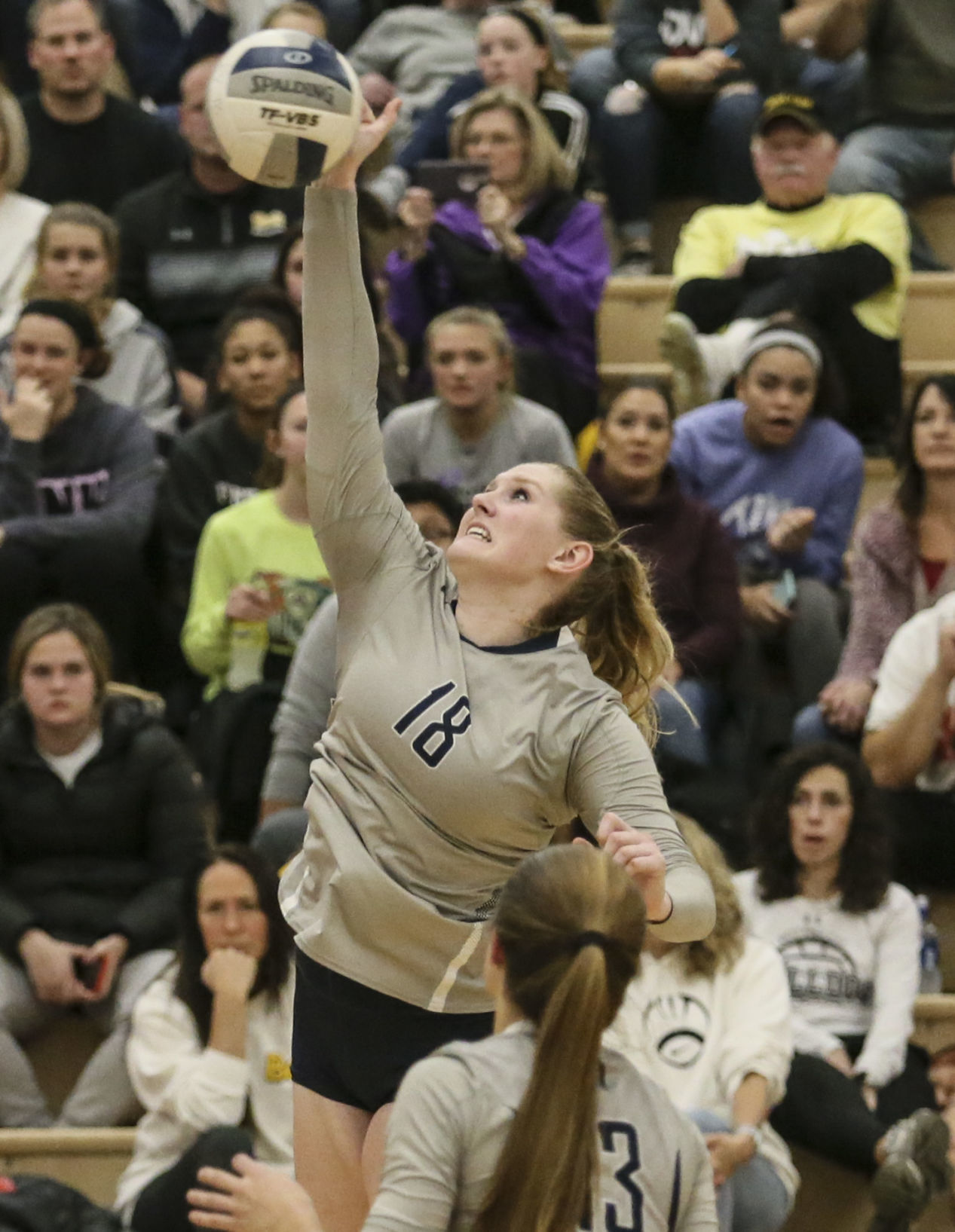 110419-qct-spt-bett-pv-vball-11.jpg